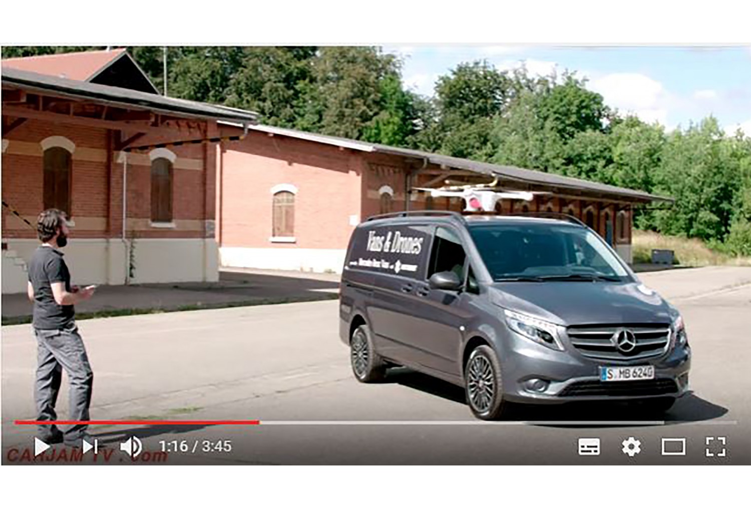 Mercedes- le concept de livraison sur chantier du futur